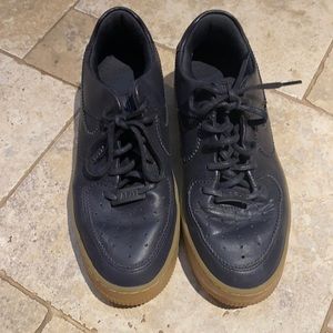 Nike platform blazers, size 7, navy